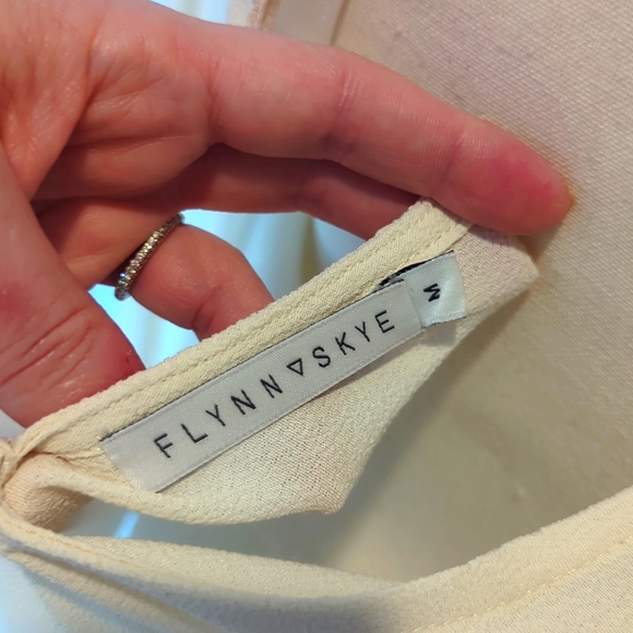 EUC Flynn Skye Leah Top - Size: M - Picture 10 of 11